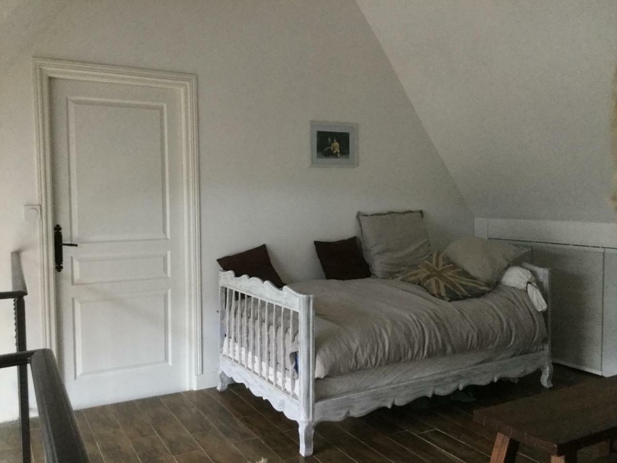 Maison De Sandrine Jumeauville Buitenkant foto